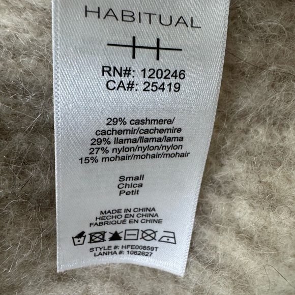 NWT Habitual Cashmere Blend Turtle Neck Sweater in Oatmeal Chunky Thick Small - Picture 5 of 5